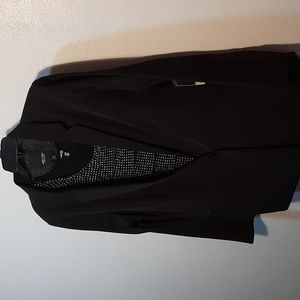 ON SALE, Easy Vera Blazer in black. With free matching black &  white shell